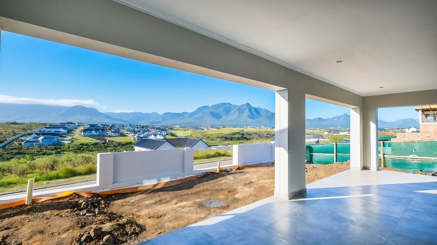 3 Bedroom Property for Sale in Kingswood Golf Estate Western Cape